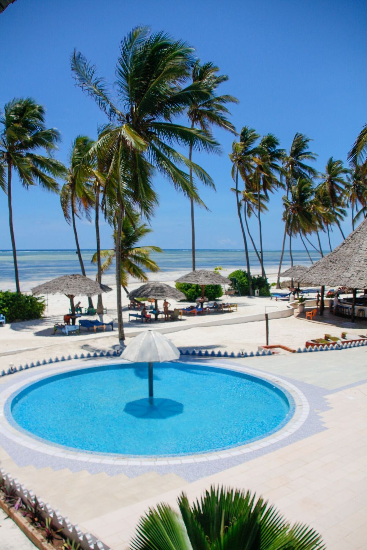 African Sun Sand Sea Beach Resort & Spa Bwejuu Exterior foto