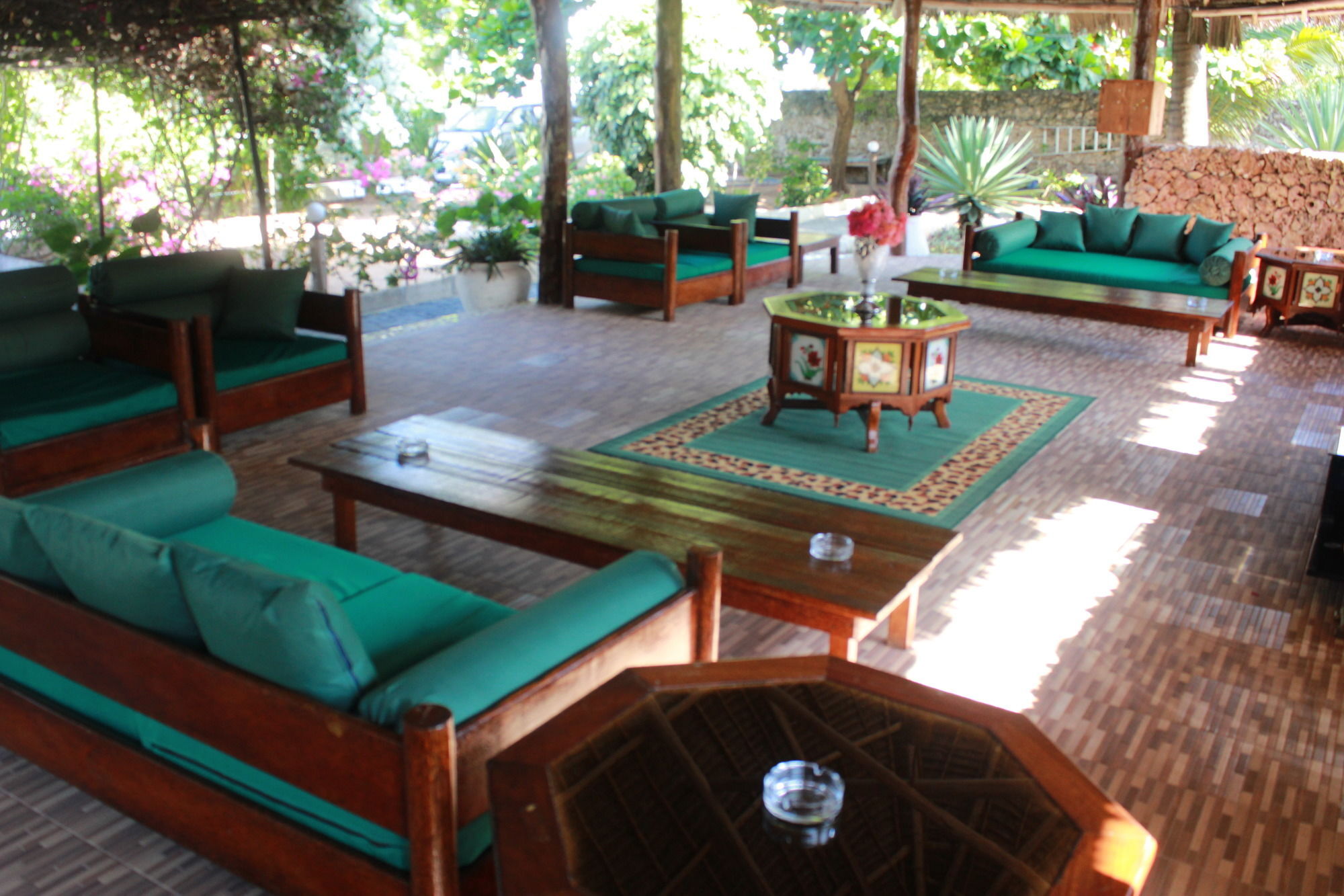 African Sun Sand Sea Beach Resort & Spa Bwejuu Exterior foto
