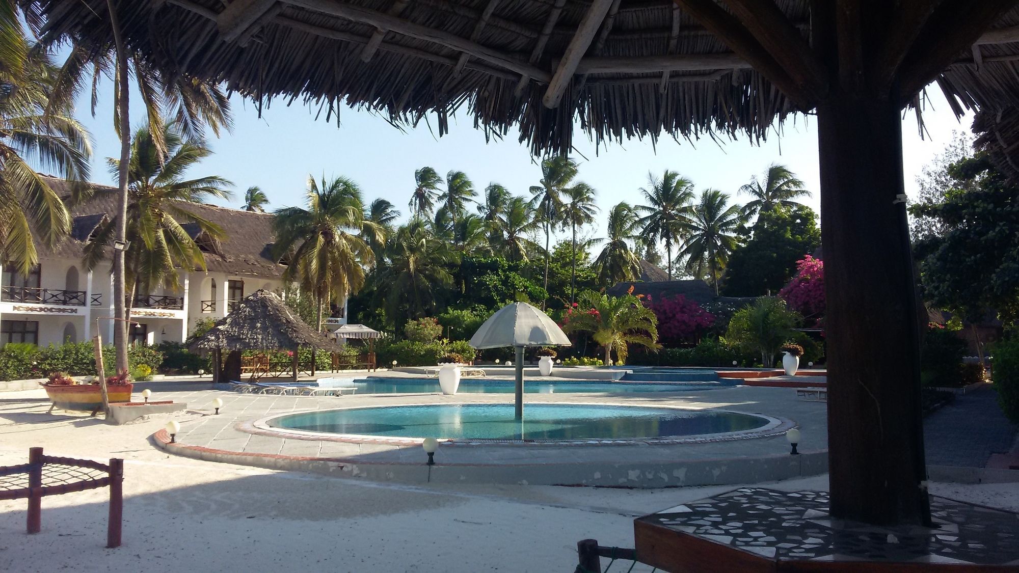 African Sun Sand Sea Beach Resort & Spa Bwejuu Exterior foto